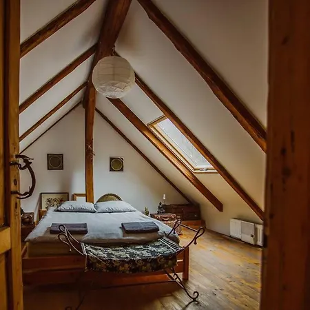 Enchanting Antique In The Polish Forest בית נופש Ponikiew (Lesser Poland)