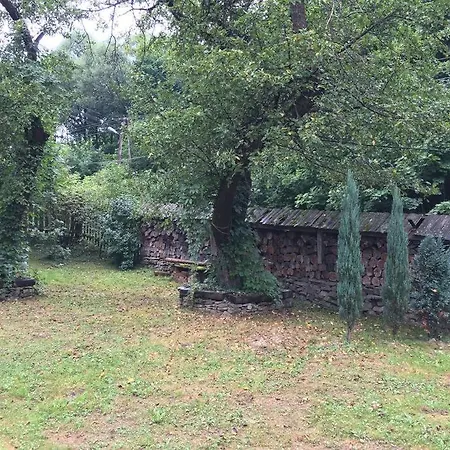 בית נופש Enchanting Antique In The Polish Forest